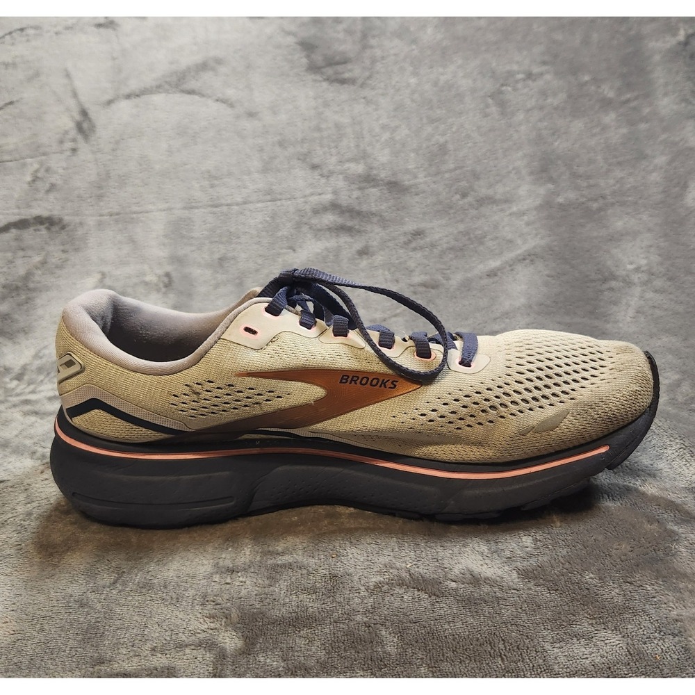 Brooks Shoes Womens 10 Gray Ghost‎ 15 Sneaker Athleisure Running 1203801B192